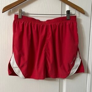 Saucony skort size small